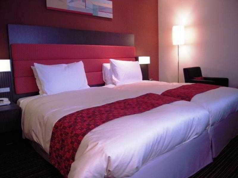 فندق هوليداي إن أوساكا نامبا المظهر الخارجي الصورة